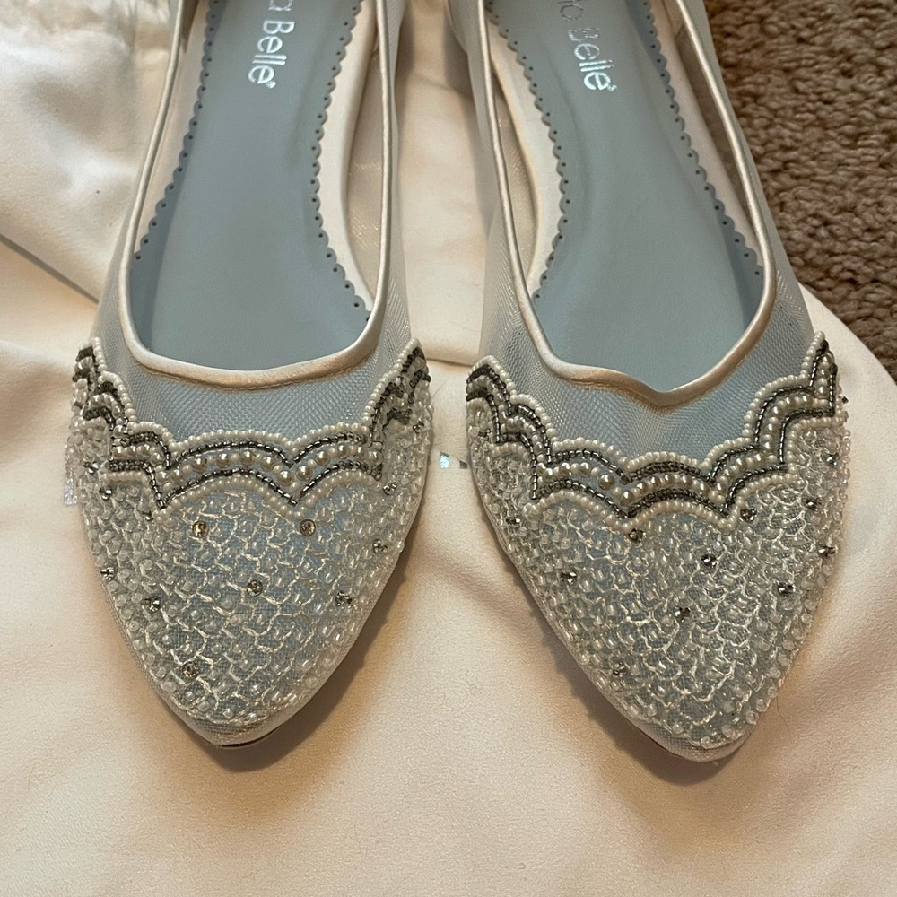 J.elle Embellished Pointed Toe Flats in Ivory